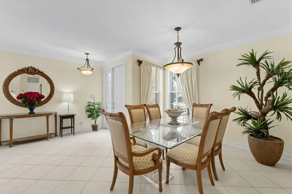 8492 Breezy Oak Way Boynton Beach FL 33473