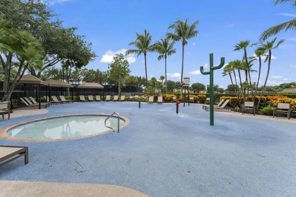 8492 Breezy Oak Way Boynton Beach FL 33473