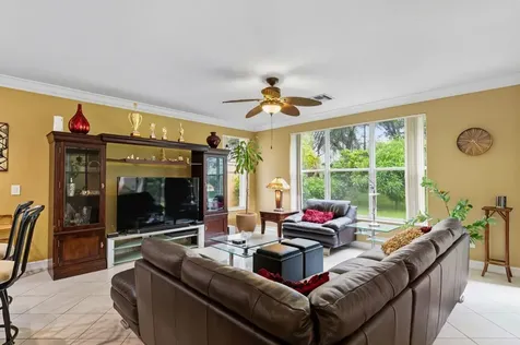 8492 Breezy Oak Way Boynton Beach FL 33473