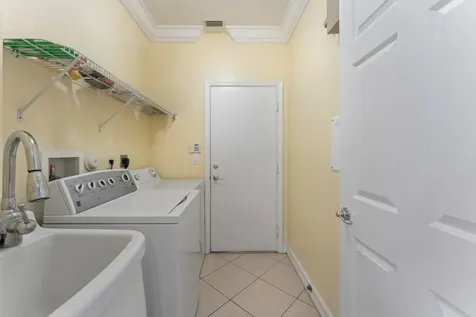 8492 Breezy Oak Way Boynton Beach FL 33473