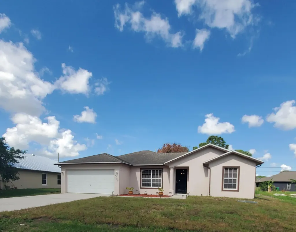 3234 SW Fillmore Street Port St Lucie FL 34953