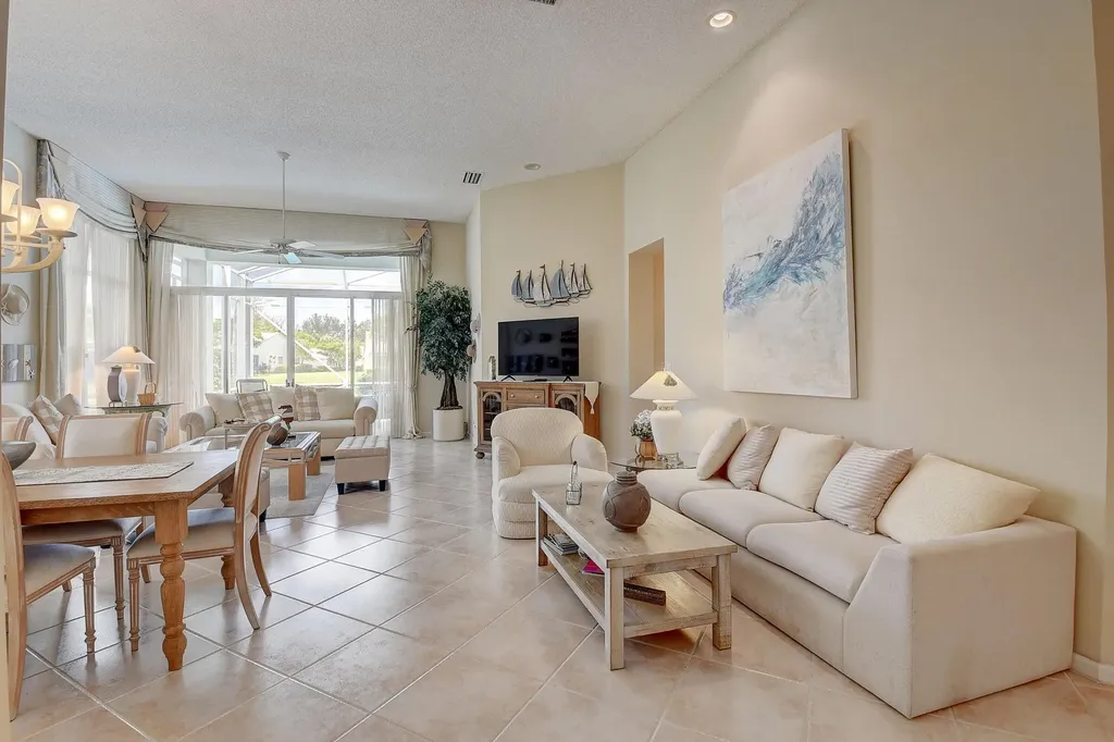 7725 Rockford Road Boynton Beach FL 33472