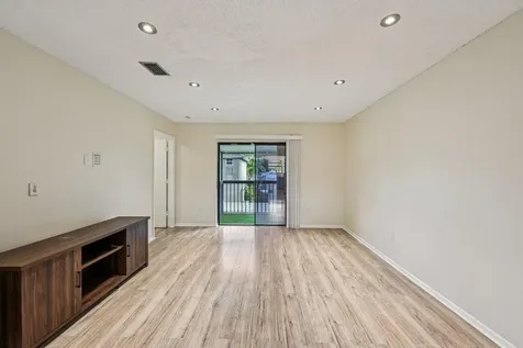 6001 Shakerwood Circle Tamarac FL 33319