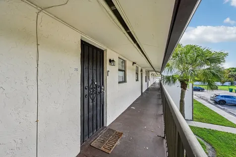 6001 Shakerwood Circle Tamarac FL 33319