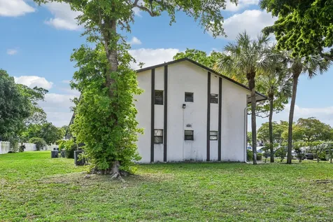 6001 Shakerwood Circle Tamarac FL 33319