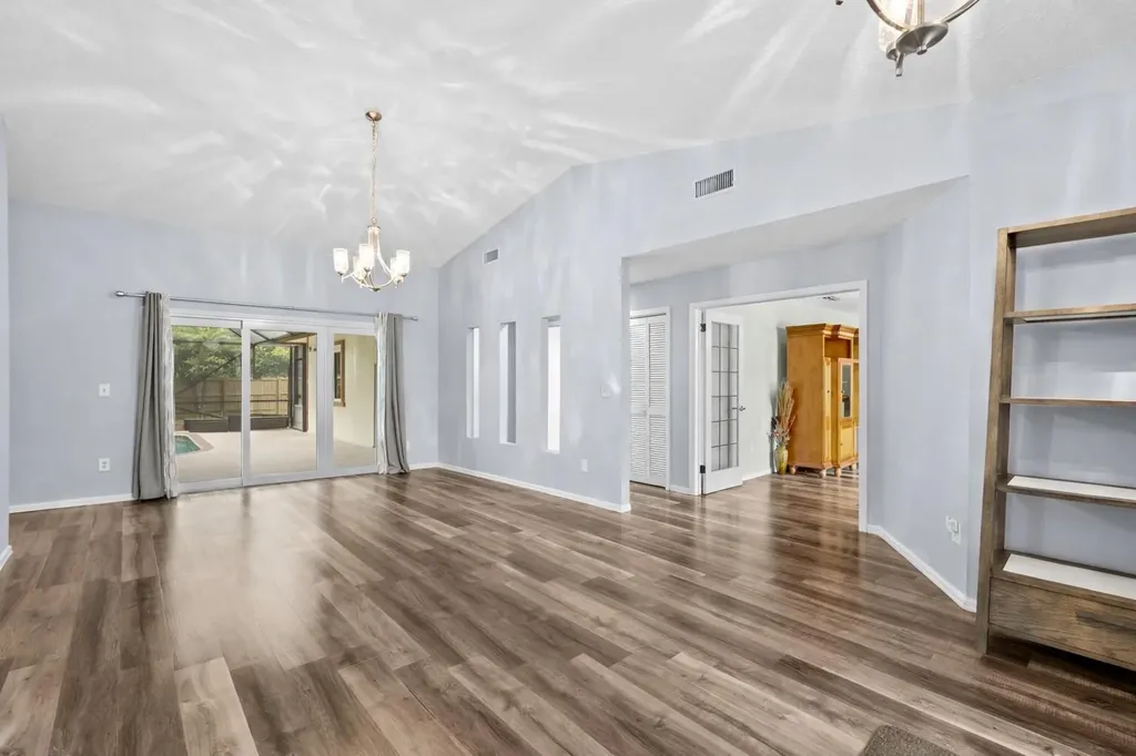 21 Whispering Oaks Circle West Palm Beach FL 33411