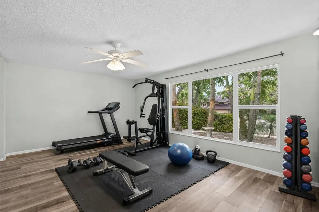 21 Whispering Oaks Circle West Palm Beach FL 33411