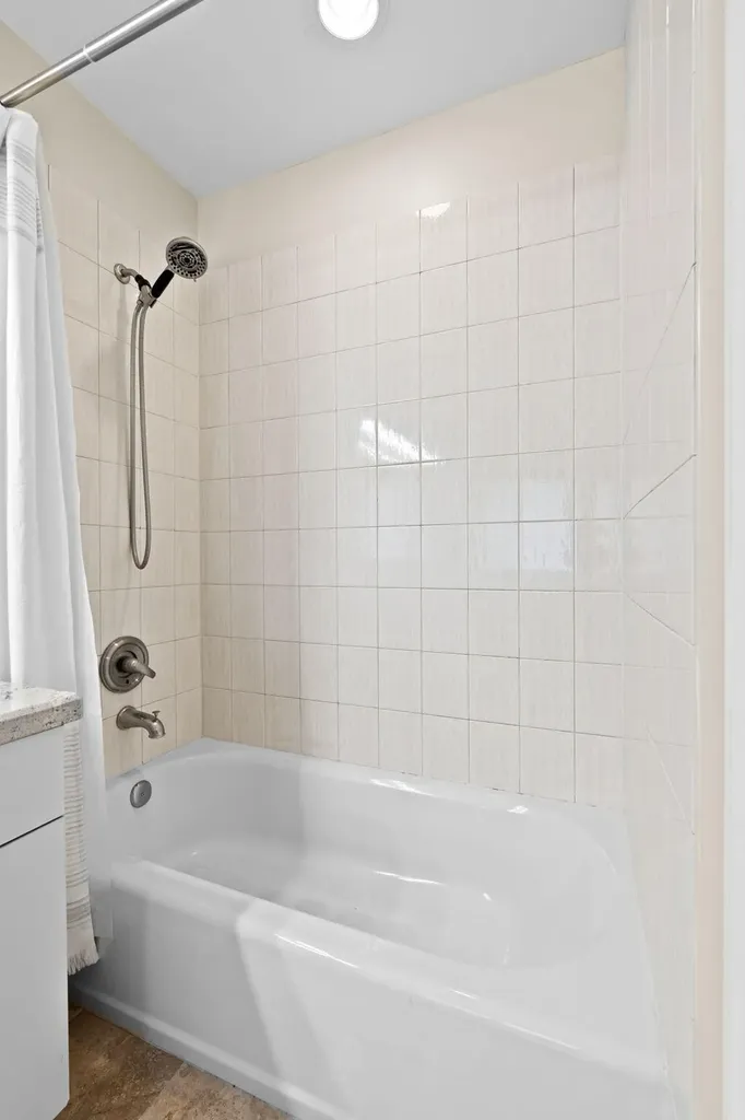 21 Whispering Oaks Circle West Palm Beach FL 33411