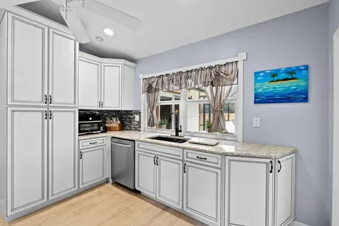 21 Whispering Oaks Circle West Palm Beach FL 33411