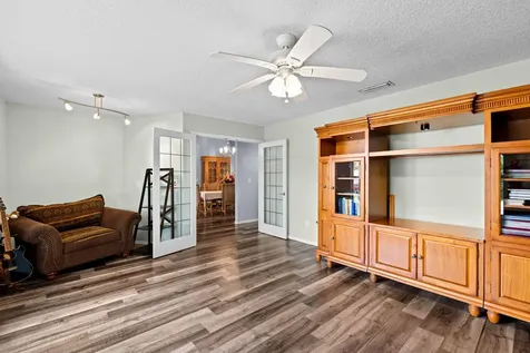 21 Whispering Oaks Circle West Palm Beach FL 33411
