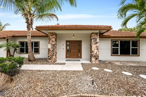 21 Whispering Oaks Circle West Palm Beach FL 33411