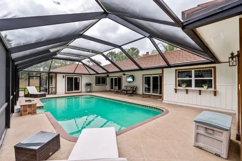 21 Whispering Oaks Circle West Palm Beach FL 33411