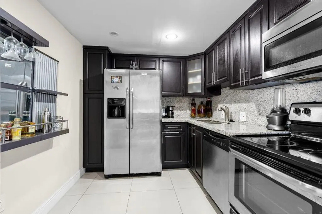 3675 N Country Club Drive Aventura FL 33180