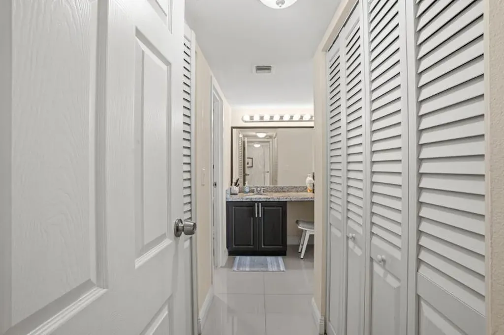 3675 N Country Club Drive Aventura FL 33180