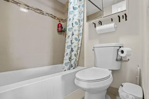 3675 N Country Club Drive Aventura FL 33180