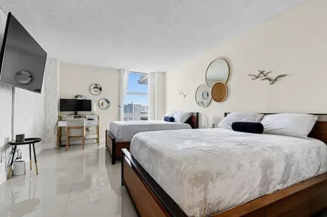 3675 N Country Club Drive Aventura FL 33180