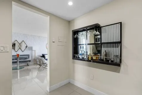 3675 N Country Club Drive Aventura FL 33180