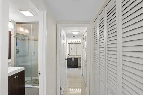 3675 N Country Club Drive Aventura FL 33180