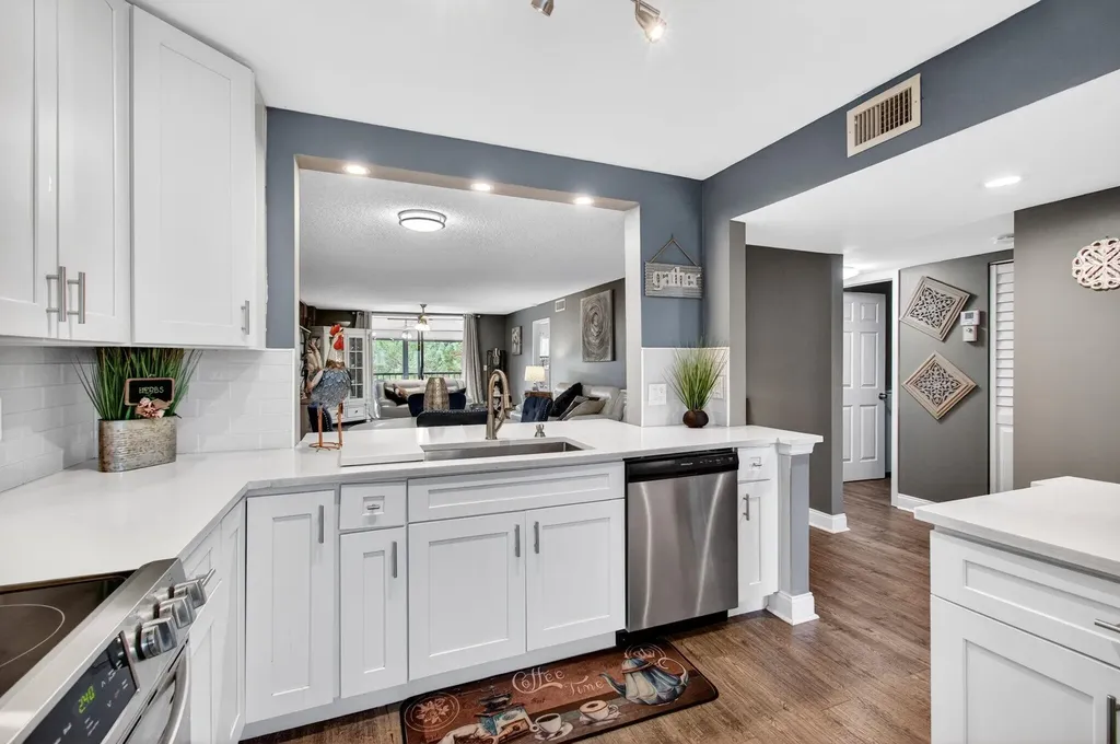 5550 Witney Drive Delray Beach FL 33484