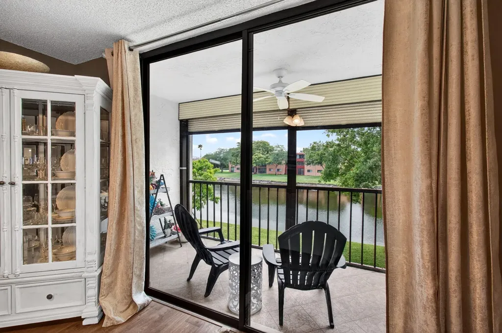 5550 Witney Drive Delray Beach FL 33484