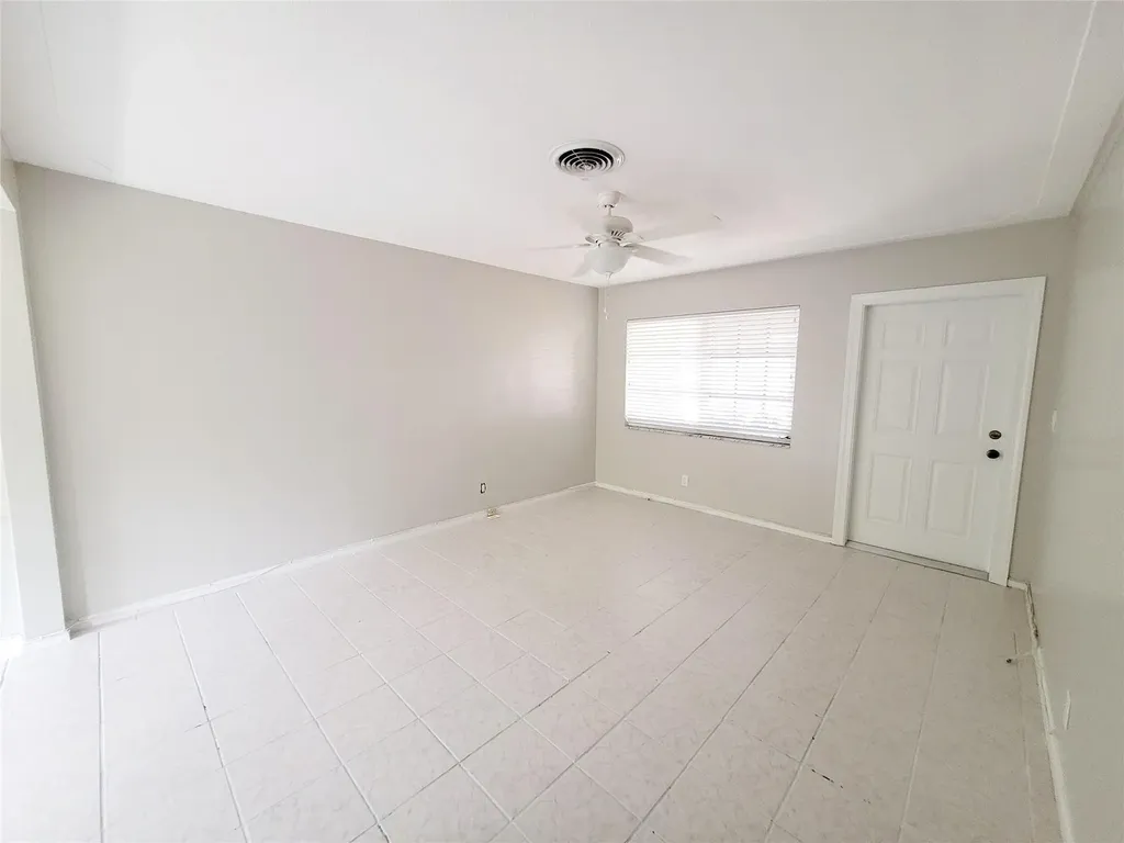 2120 NE 41st Street Lighthouse Point FL 33064
