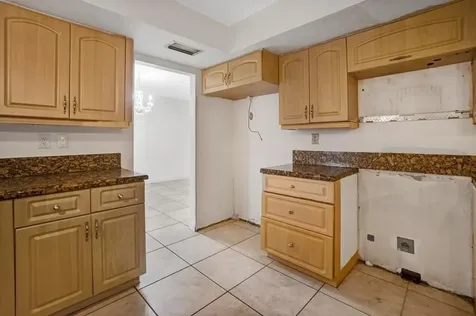 8270 NW 66th Terrace Tamarac FL 33321