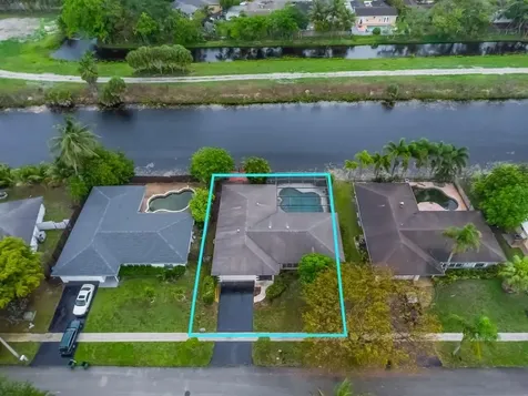 8270 NW 66th Terrace Tamarac FL 33321