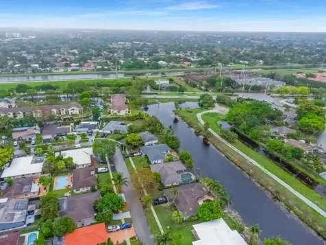 8270 NW 66th Terrace Tamarac FL 33321