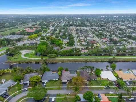 8270 NW 66th Terrace Tamarac FL 33321