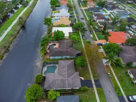 8270 NW 66th Terrace Tamarac FL 33321