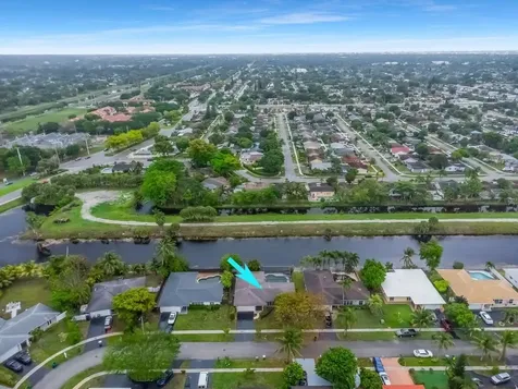 8270 NW 66th Terrace Tamarac FL 33321