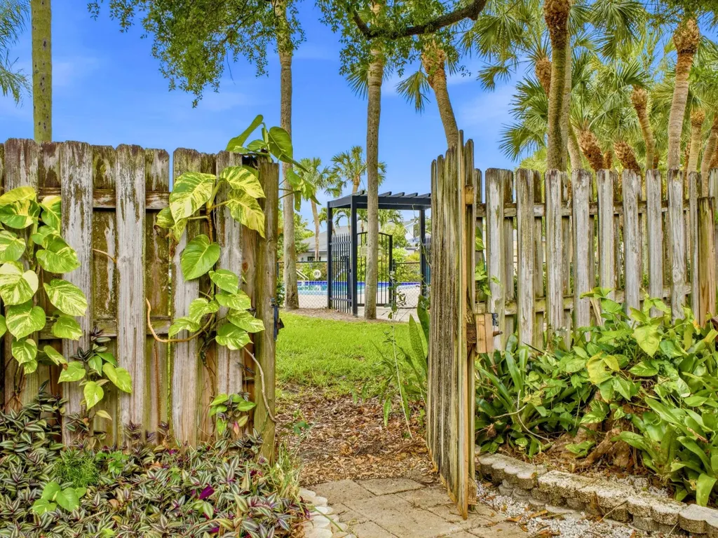 56 Baytree Circle Boynton Beach FL 33436