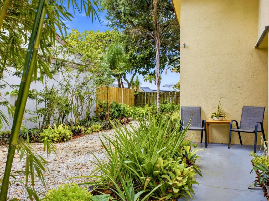 56 Baytree Circle Boynton Beach FL 33436
