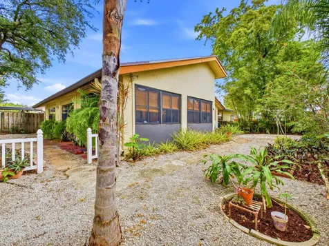 56 Baytree Circle Boynton Beach FL 33436