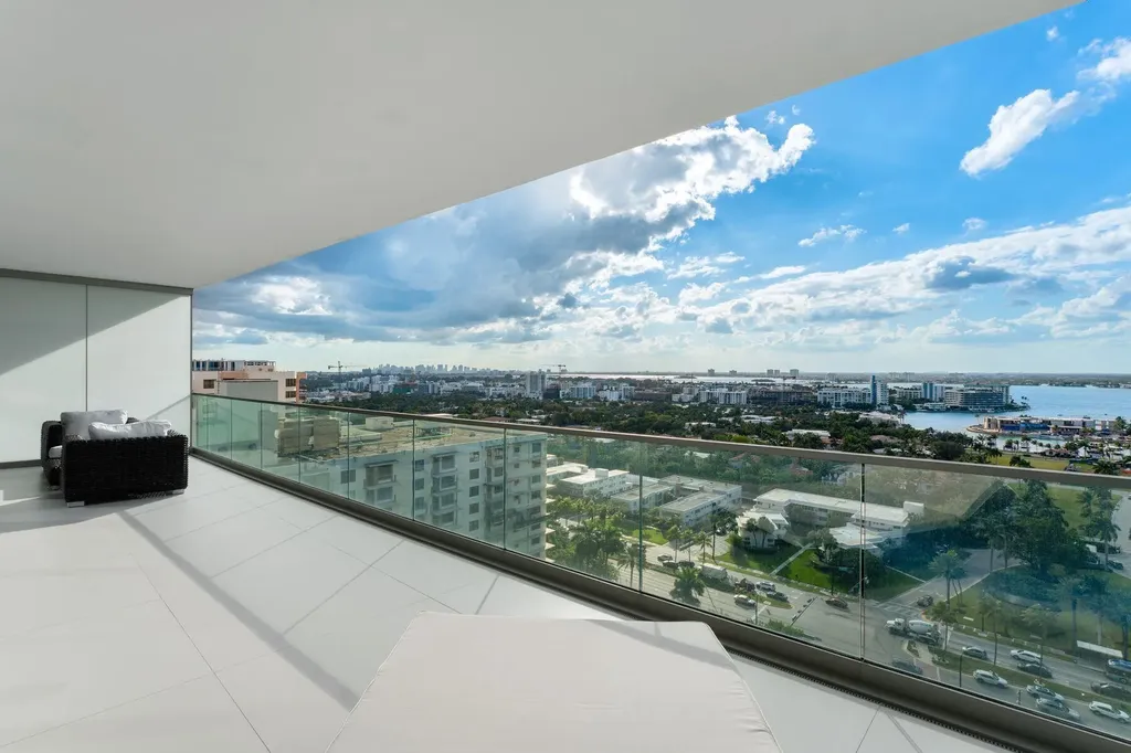 10201 Collins Avenue Bal Harbour FL 33154