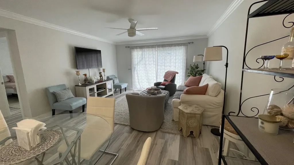 7006 Huntington Lane Delray Beach FL 33446