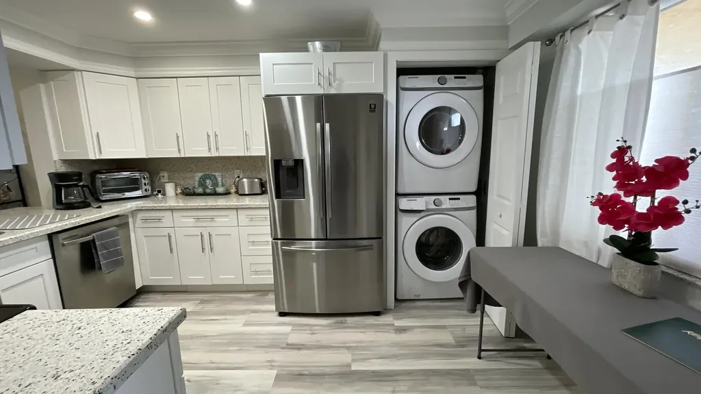 7006 Huntington Lane Delray Beach FL 33446