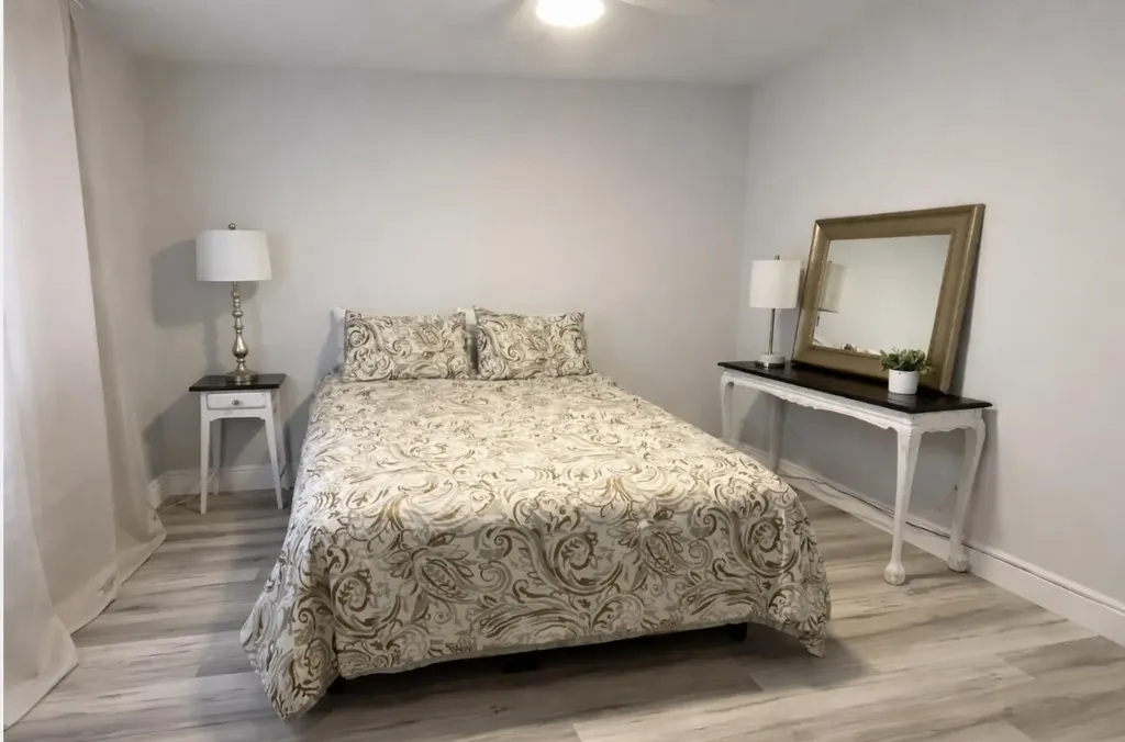 7006 Huntington Lane Delray Beach FL 33446