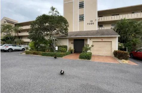 7006 Huntington Lane Delray Beach FL 33446