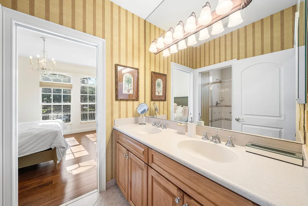 8927 Oakland Hills Drive Delray Beach FL 33446