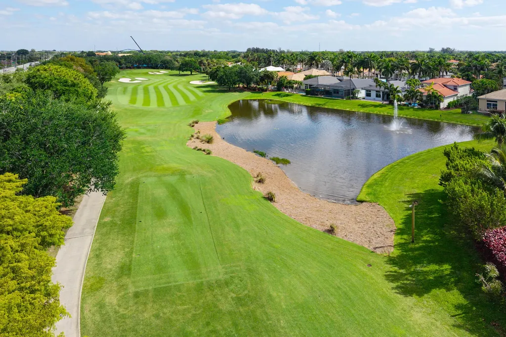 8927 Oakland Hills Drive Delray Beach FL 33446