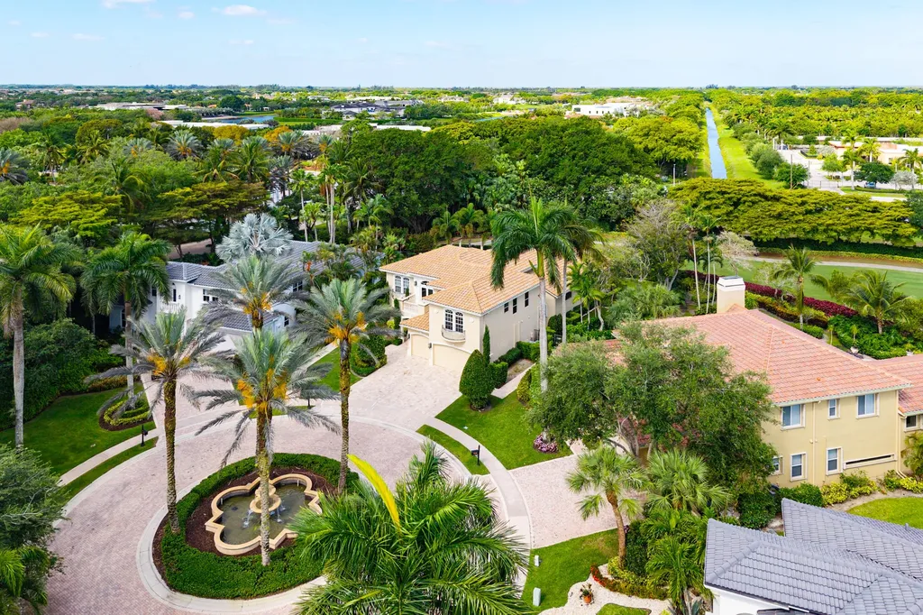 8927 Oakland Hills Drive Delray Beach FL 33446