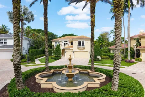 8927 Oakland Hills Drive Delray Beach FL 33446