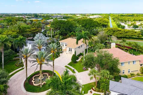 8927 Oakland Hills Drive Delray Beach FL 33446