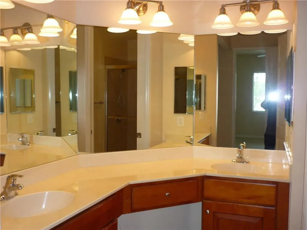 3500 Oaks Clubhouse Drive Pompano Beach FL 33069