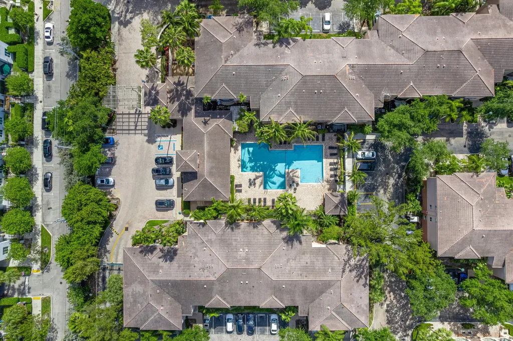 2009 SE 10th Avenue Fort Lauderdale FL 33316