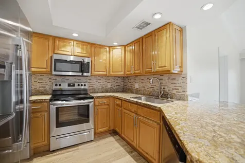 2009 SE 10th Avenue Fort Lauderdale FL 33316