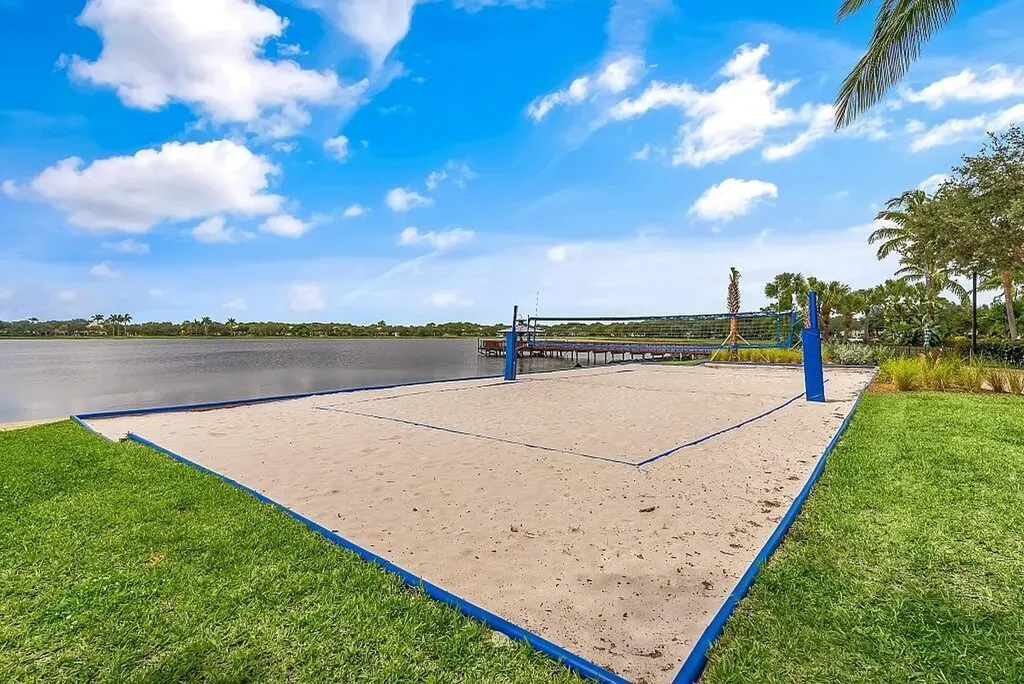 631 Moondancer Court Palm Beach Gardens FL 33410