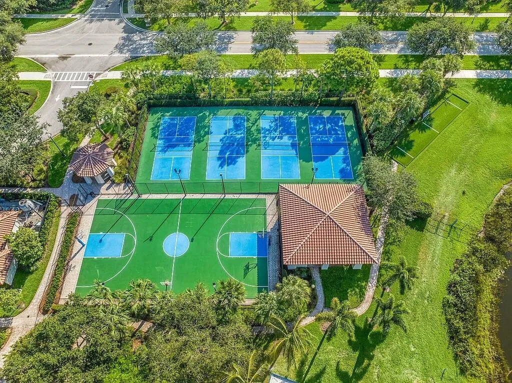 631 Moondancer Court Palm Beach Gardens FL 33410