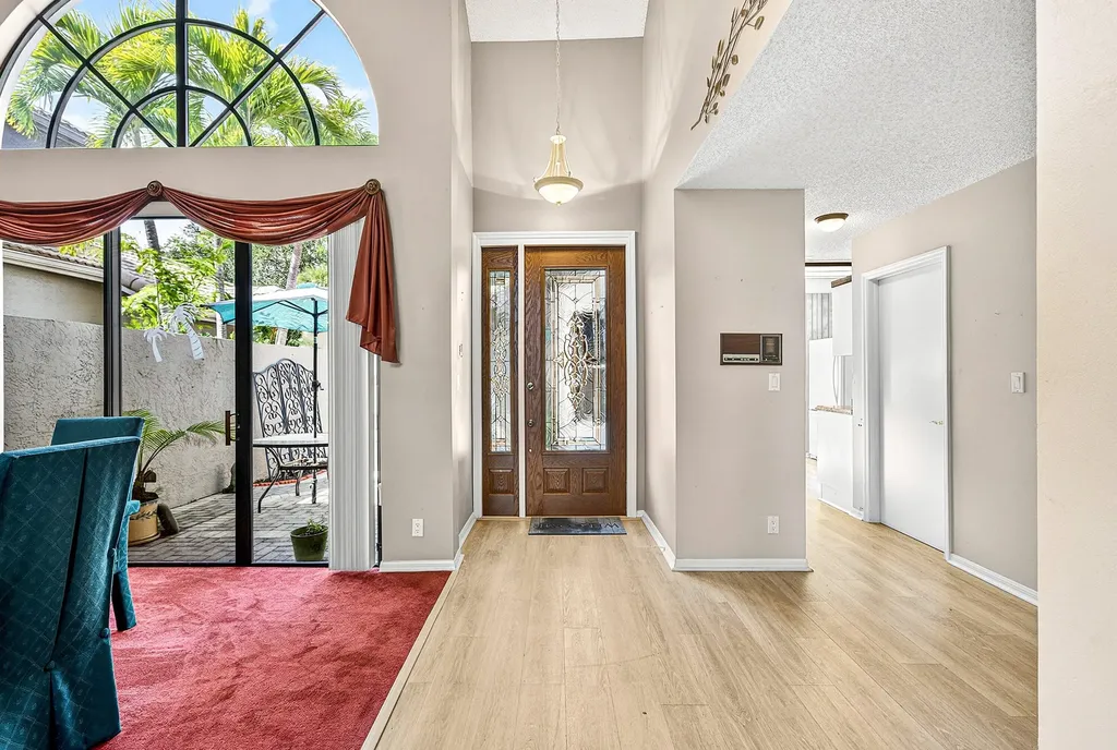 5315 Monterey Circle Delray Beach FL 33484